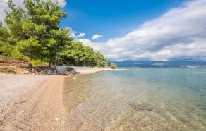 Increíble apartamento en Cizici con vistas al mar. - Image 3