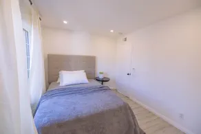 Newly Remodeled Cozy Coastal Feel Home - Image 5