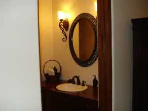 Room 4 To i Montecito / Santa Barbara - Image 2