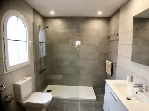 Villa Ellie con piscina privata, acquascivolo, tavolo da biliardo e WIFI gratuito - Image 3