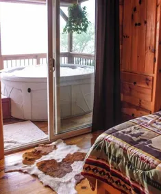Time to Unwine-Waterfront Cabin w/Hot Tub! Pet Friendly! Blue Ridge Parkway - Image 3