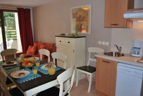 Studio hyggeligt à Barjac | Piscine extérieure + Proche Commerces et Restaurants - Image 4