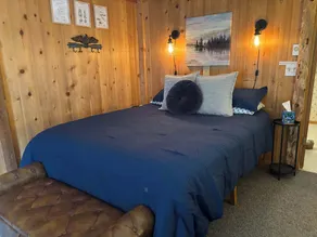Eagle Cottage Room near Olympic National Park - Image 4