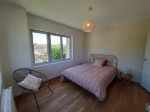 Charming T3 in La Roche-Posay Center with Garden, Garage, and Modern Amenities - Image 3