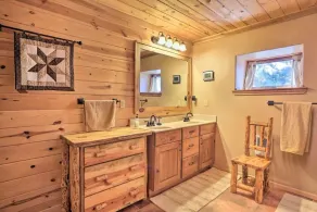 Maison - Southern Hills Serene Getaway - Image 3