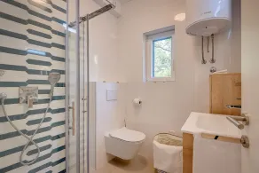 Cottage only 20 meters from the beach - Image 2