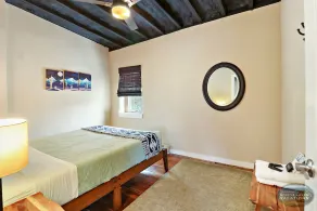 Downtown Lake Geneva Hideaway Walk to Lake Music Dining Balcony Sleeps 16 - Image 5