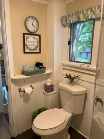 115 Rose Cottage with 2 bedroom walk to Groton Bay - Image 2