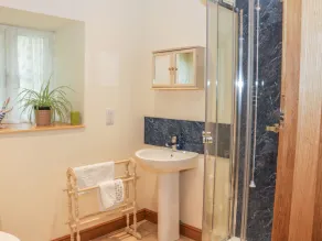 LE VIEUX MOULIN, pet friendly, avec bain à remous en Dolau, Ref 915921 - Image 4