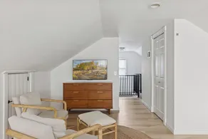 Urban Retreat- Entire House. King beds. Central location. - Image 2