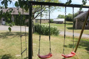 Beautiful 18th century farmhouse, recently renovated, with covered swimming pool - Image 2
