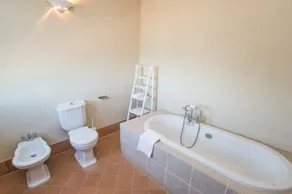Apartamento Hotel \"Quercia\" com Piscina Partilhada & Wi-Fi - Image 2