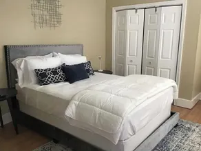 Comfy Easeful Two Bedroom Apartment. 30 Minutes to Boston - Image 5