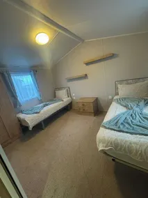 Holiday Home Sleeps 5 With Parking - Image 3