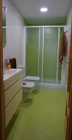 Gandia beach. 3 Bedrooms, double. Swimming pool, parking, 2 minutes from the beach A/C - Image 4