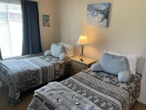Comfortable, Redecorated Condo at Mount Snow; free shuttle - Image 4