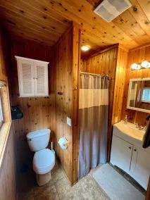 Betsie River Cabin - några minuter från Crystal Mountain Spa & Resort, Hot Tub, Kanot - Image 4
