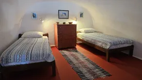Cactus cave house on the caldera - Image 2
