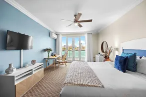 Condado Laguna Suite | Waterfront 1 Bedroom in Trendy San Juan Location - Image 5