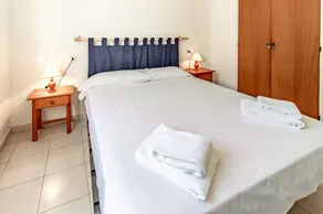 Fener de Dalt 84 - Apartment with communal pool - Image 4