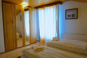 Chalet Xanadu 2-Storey Apartment with Amazing Alps & Lake View - Image 5