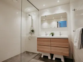 luxury apartment with waterside terrace - Image 3