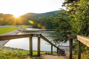 Coffee Creek Cabin - Image 2