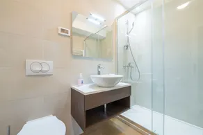 Charming 6 bedroom Stone Villa with Private heated Pool - Image 3