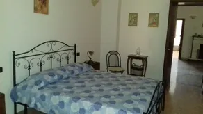 En Salento, a 15 km de Lecce y la costa del Adriático, \"Corte Alipuna\" una casa de vacaciones con un gran jardín - Image 4