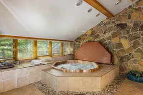 2708 Chateaux DMont condo - Image 2