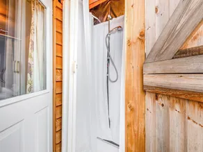 Shepherds Hut - Image 3