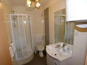 Apartment Lydia Bilan with swimming pool on the beach - Image 2