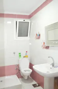 Luxury Garden Apartment - 5 min from the beach - Image 2
