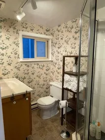 Parlor Suite in Heritage Manor, Fairfield, near DT - Image 3