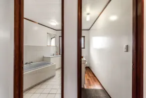 Courtside Quarters - Waihi Beach Holiday Home - Image 5