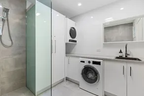 Enjoy the sense of tranquillity in the stylish beach escape (sleeps 10) - Image 3