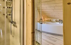 Gorgeous Home In Huba With House A Mountain View - Image 5