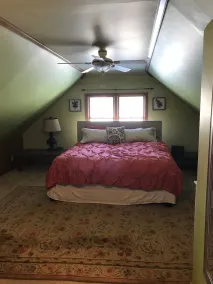Mysigt Lakefront House - Image 3