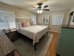 Conveniently Located★Pool Table★Year Round Rental - Image 4