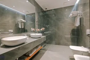 Hotel Butrinti - Image 5