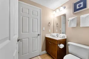 Hum-Dinger, pool, lazy river & 2 hot tubs, Family friendly, 200yards to beach! - Image 3