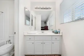 10 mins from sacramento international and downtown sacramento - Image 3