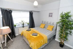 Fabulous Home from Home 3 bed House - Image 3
