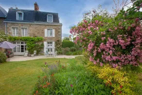La Rose de Ducey, Romantic room \"La Rose Féérique\" in the bay of Mt St Michel - Image 5