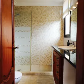 Large house with private pool and garden n Begur for 12 guests - Image 2