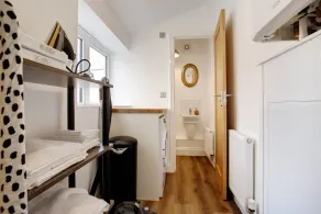 Beautifully refurbished cottage in lower Wivenhoe. - Image 3