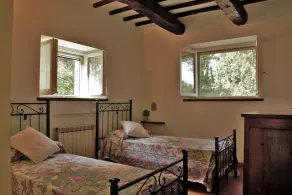 Spacious villa with swimming pool in stunning scenery and picturesque villages - Image 4