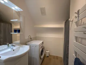 Charmante maison avec piscine en Brenne – 2 ch, jardin, draps et ménage inclus - Image 3