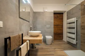 SnowLake Suite & Apartments  - Image 4