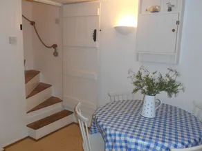 Mersea Island Cottage by the beach and waterside. Let the train take the strain. - Image 5